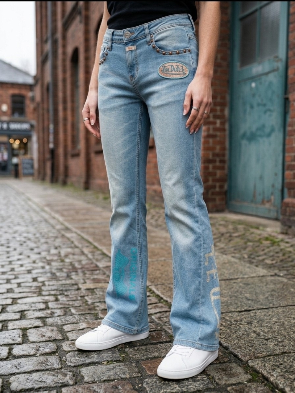 Von Dutch Originals NWT Low Rise Flare Jeans Studded Patch Size 29 Y2K McBling
